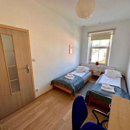 Słoneczny apartament blisko jeziora i gór Bielawa (Dzierzoniow) Exterior foto