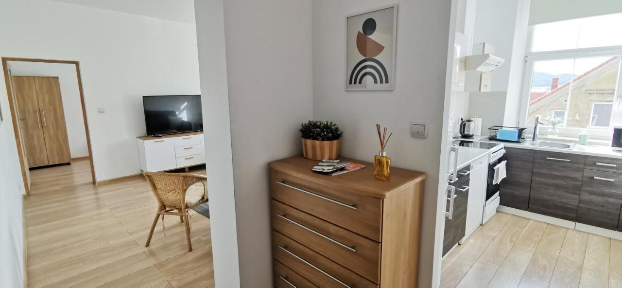 Słoneczny apartament blisko jeziora i gór Bielawa (Dzierzoniow) Exterior foto