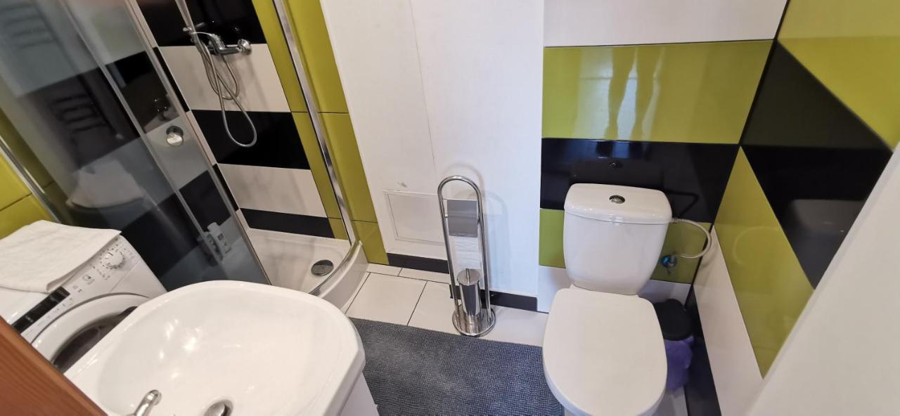 Słoneczny apartament blisko jeziora i gór Bielawa (Dzierzoniow) Exterior foto