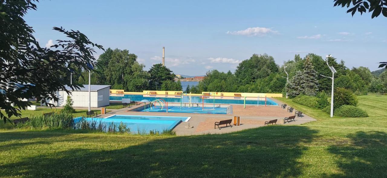 Słoneczny apartament blisko jeziora i gór Bielawa (Dzierzoniow) Exterior foto